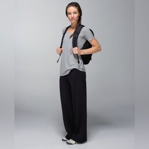 EUC Lululemon Still Pant (Regular)
Black 32”